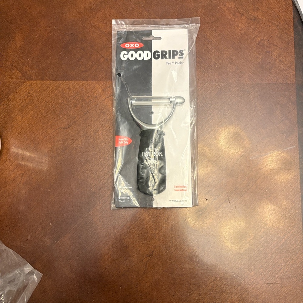 Patrin OXO Good Grips Black Peeler